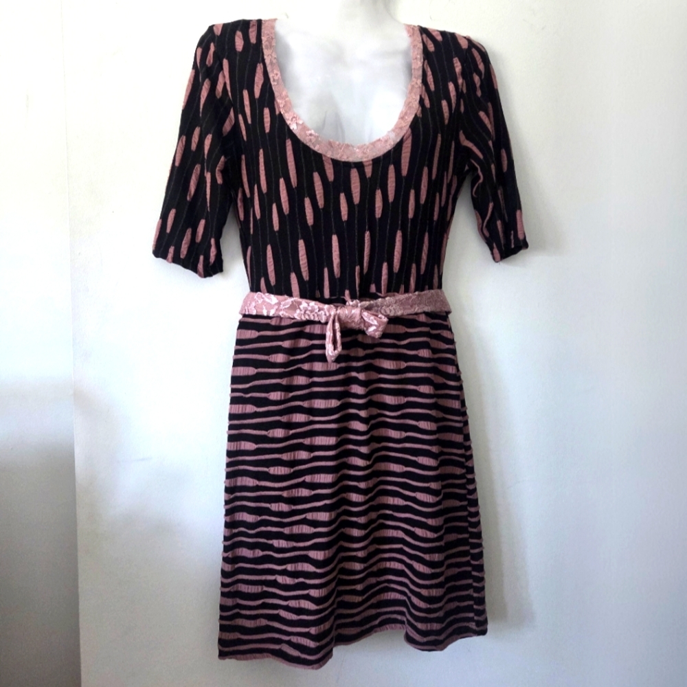 Montreal Designer Cute Pink & Black Knit Dress with Lace Trim